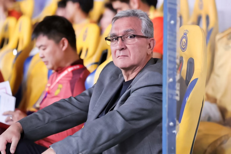 媒体人:伊万一直说国足目标是第4 今晚拿不到分也不是世界末日
